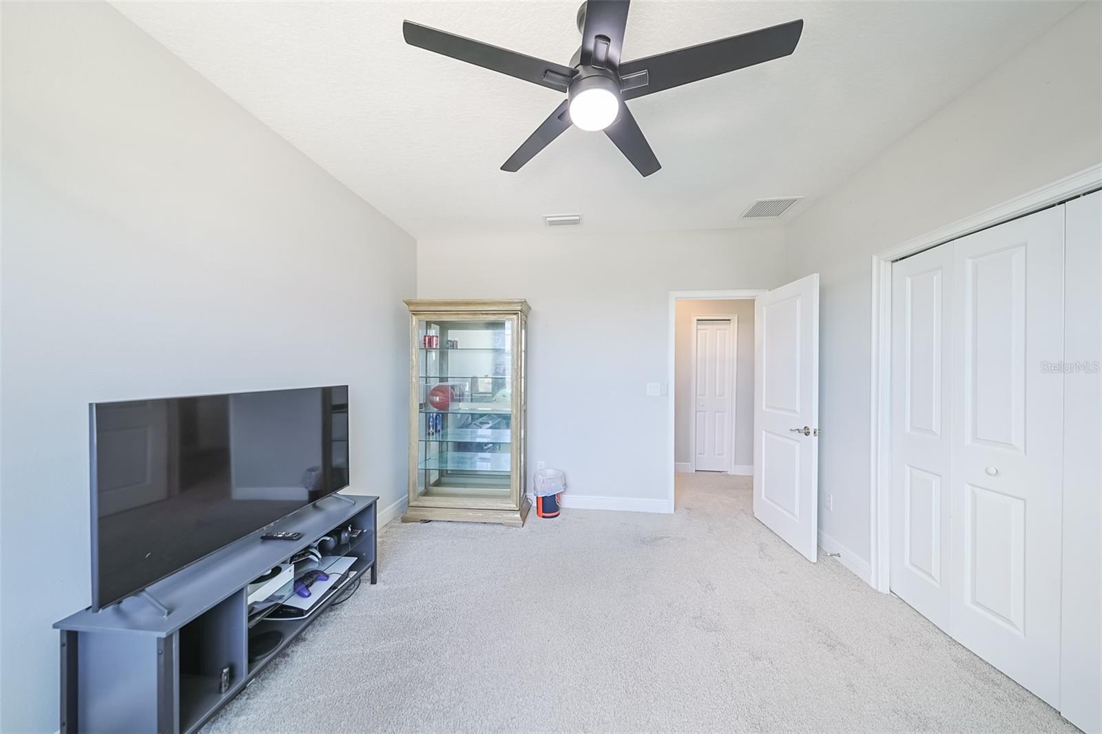 FLORABLU ESTATES - Residential