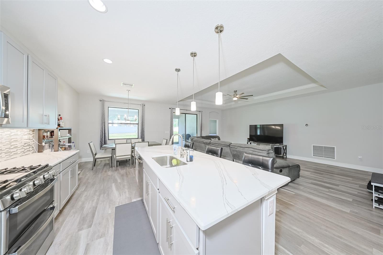 FLORABLU ESTATES - Residential