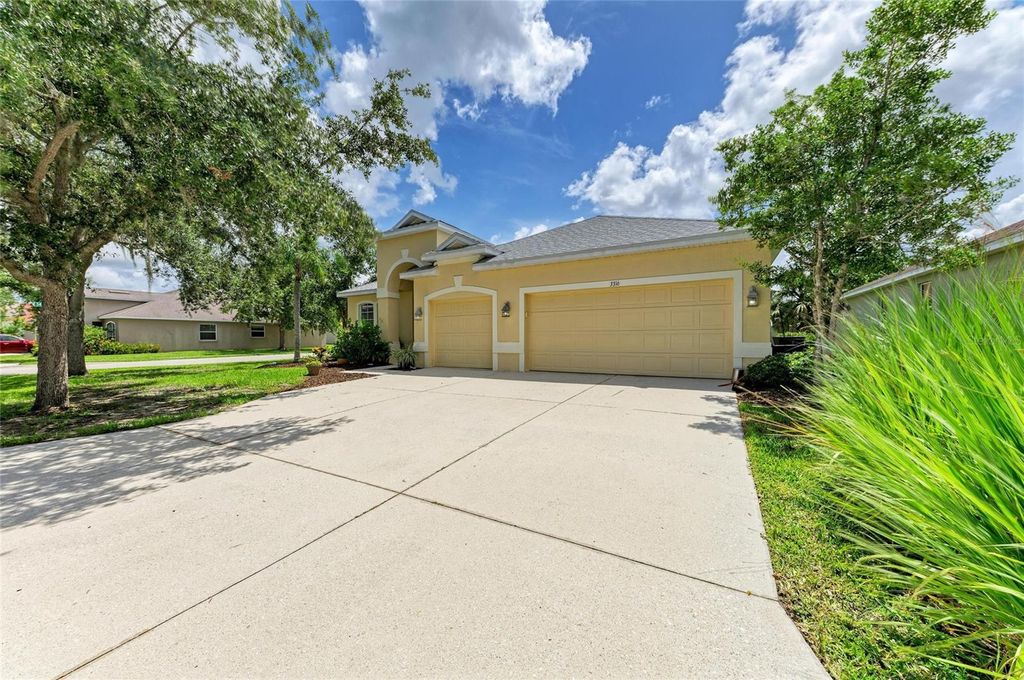 Photo of 3316 61st Terrace E, Ellenton, FL 34222 (MLS # A4658094)