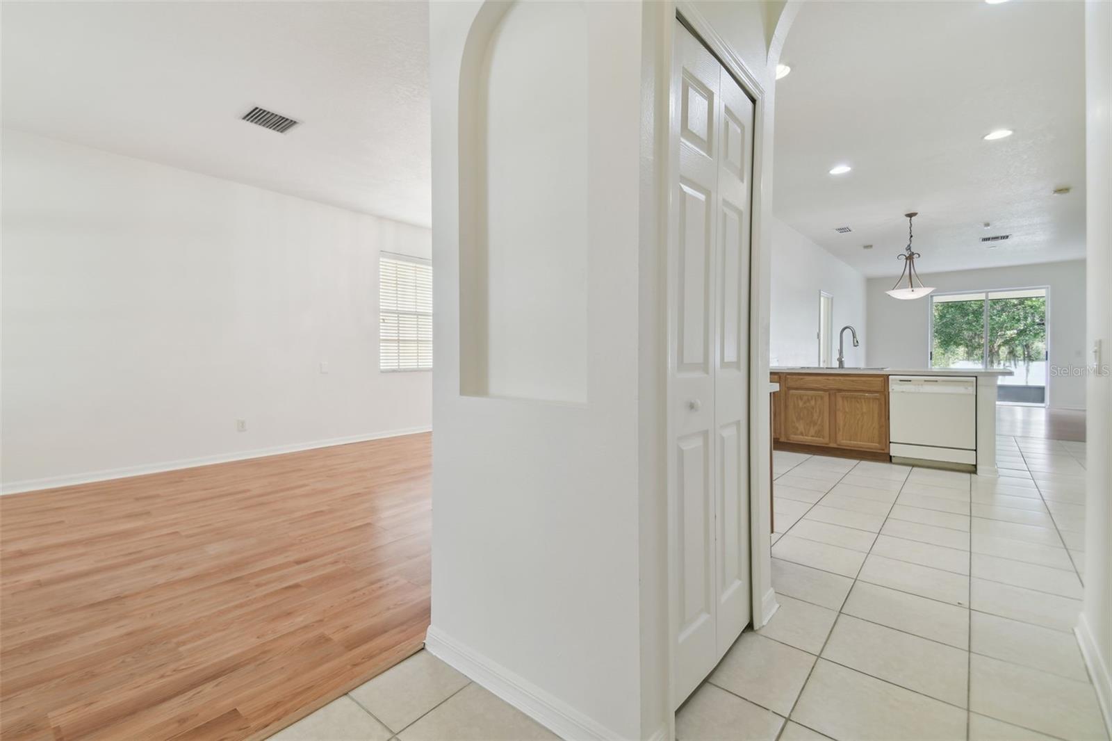 3232 GIANNA WAY