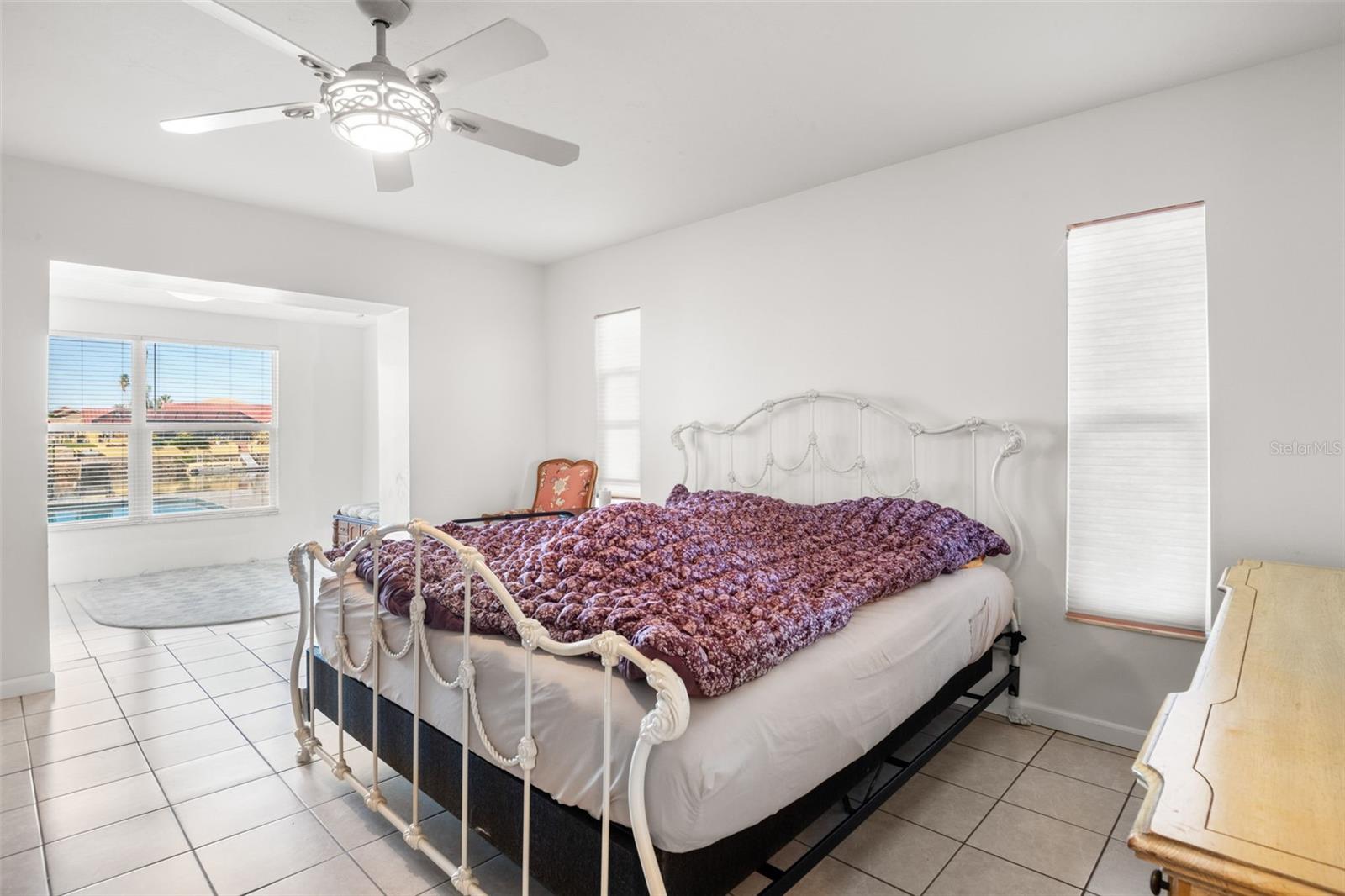 FLOR A MAR - Residential