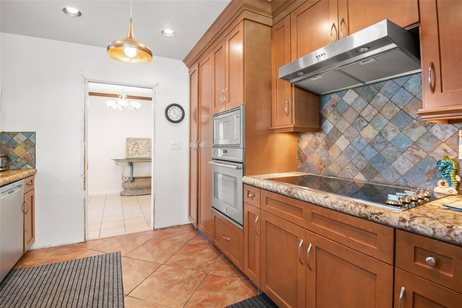 FLOR A MAR - Residential