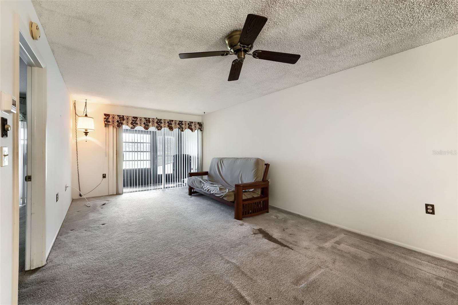 11210 CARRIAGE HILL DRIVE 6