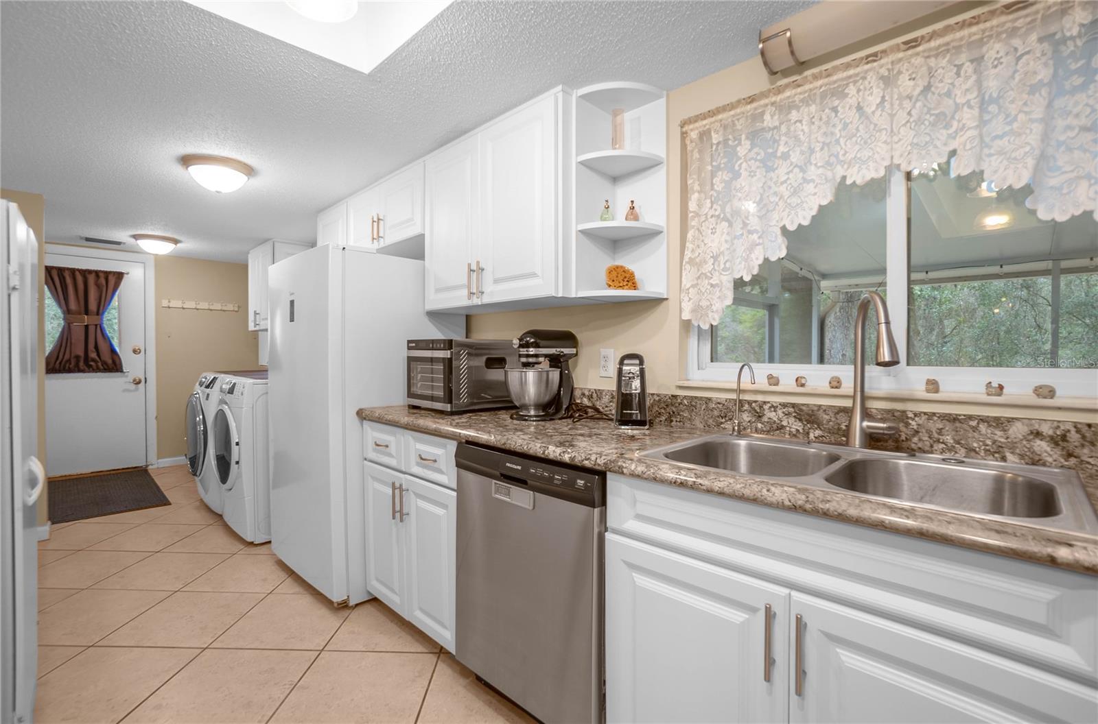 POINT LONESOME UNIT 02 UNREC - Residential