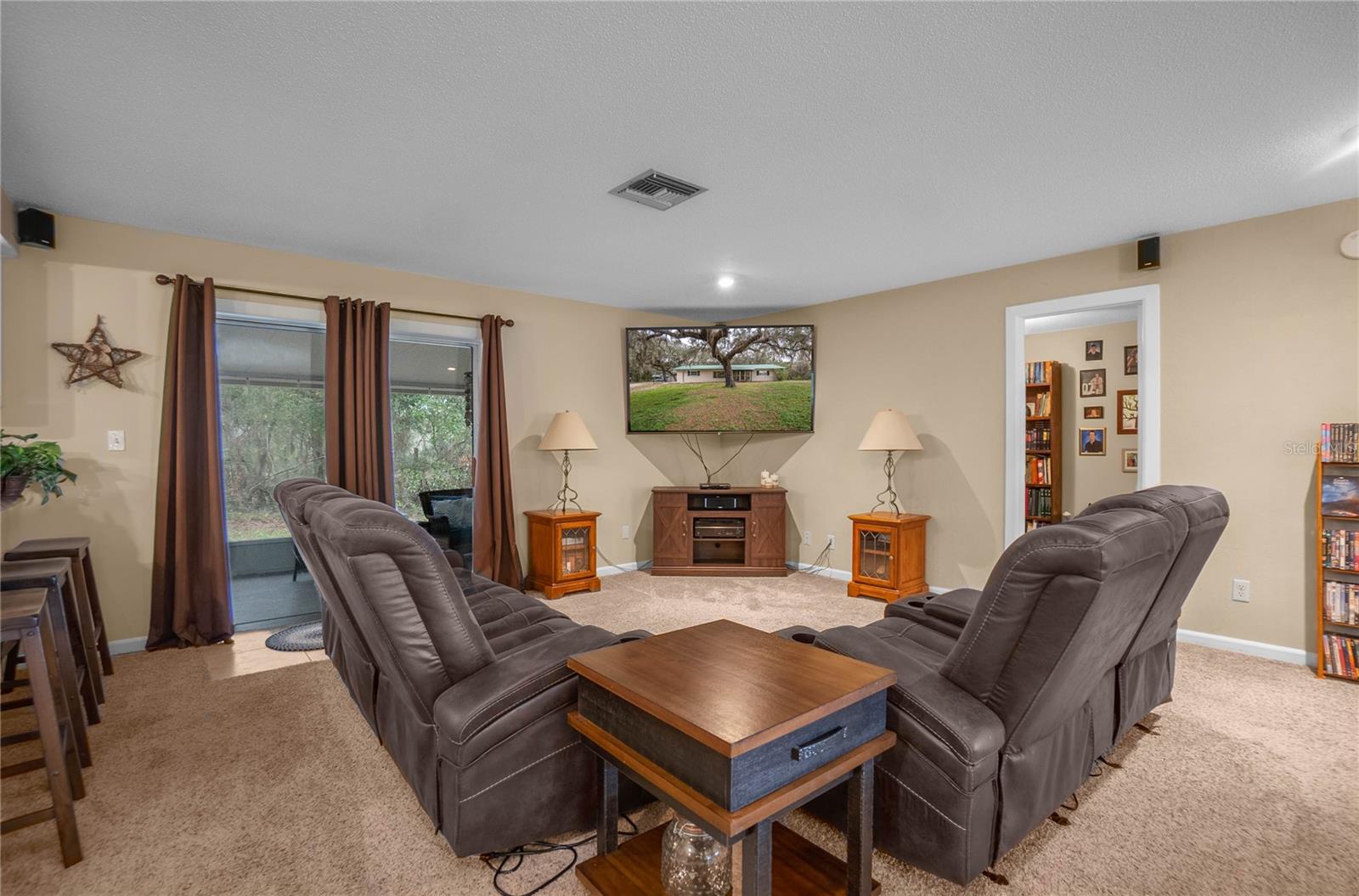 POINT LONESOME UNIT 02 UNREC - Residential