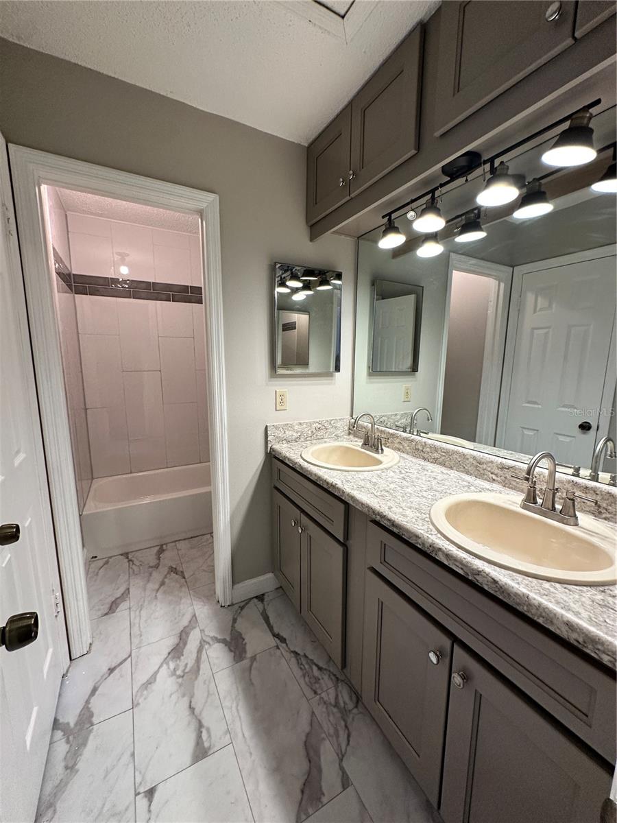 HIDDEN OAKS CONDOMINIUM ASSOCIATION, INC - Residential