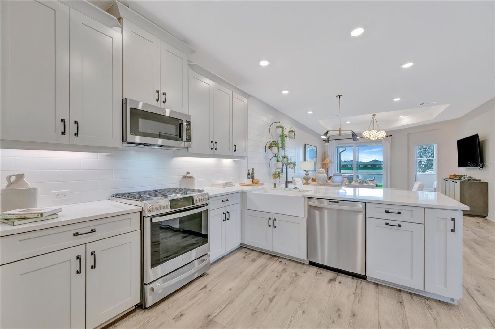 SWEETWATER AT LAKEWOOD RANCH PH I & II - Residential