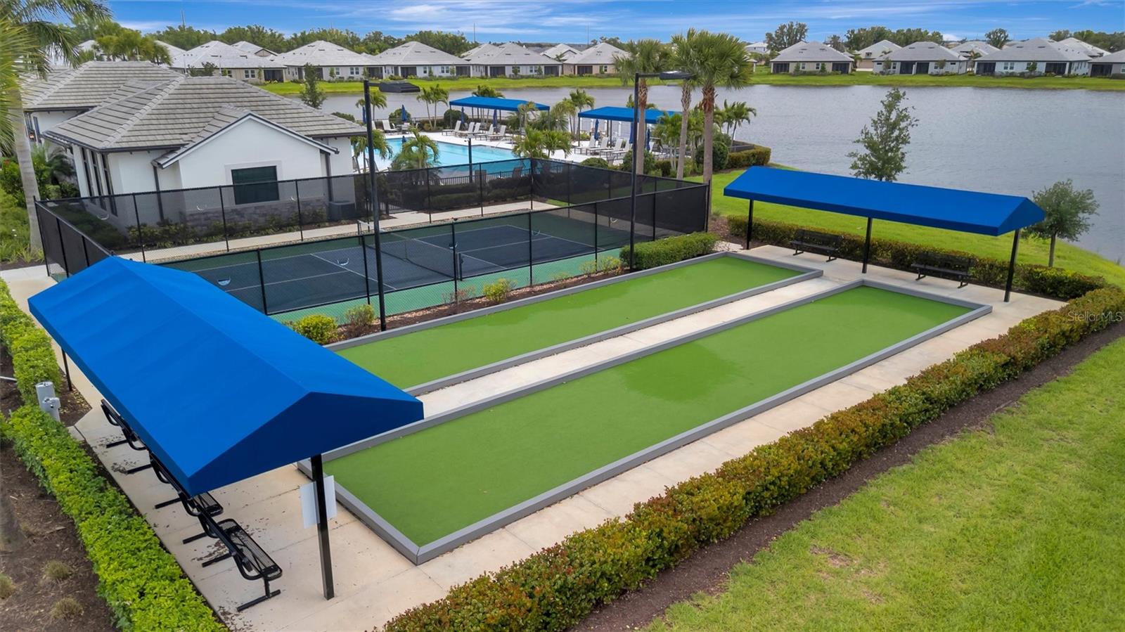 SWEETWATER AT LAKEWOOD RANCH PH I & II - Residential