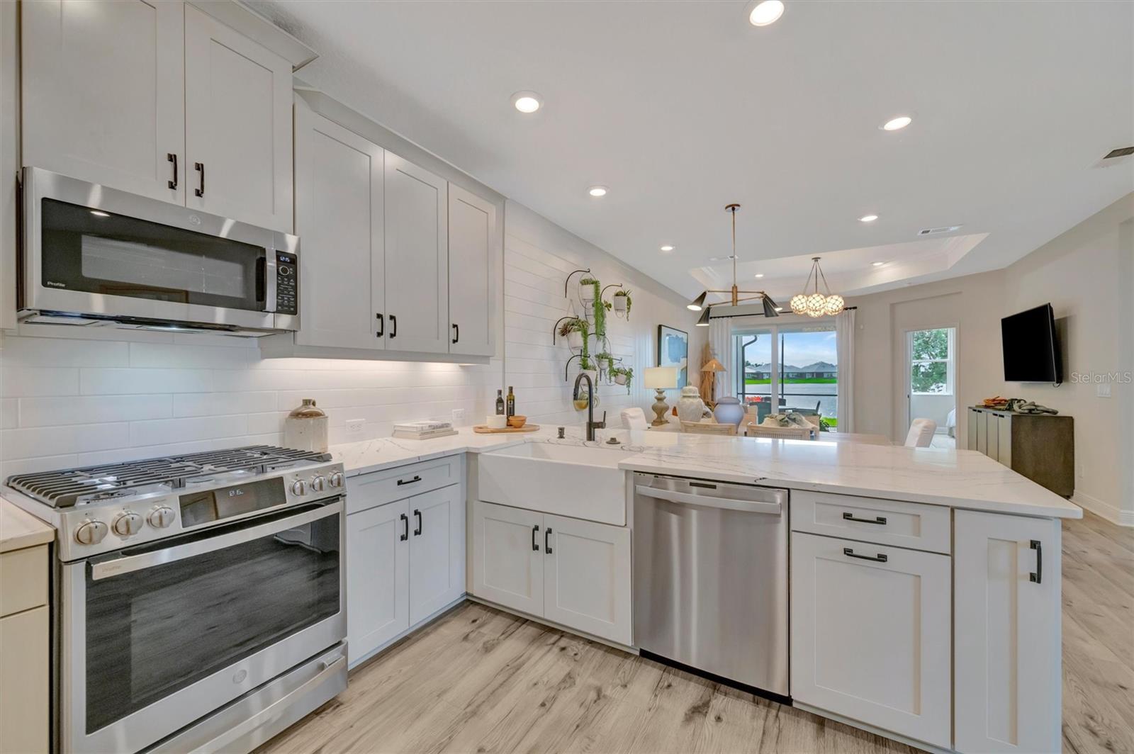 SWEETWATER AT LAKEWOOD RANCH PH I & II - Residential