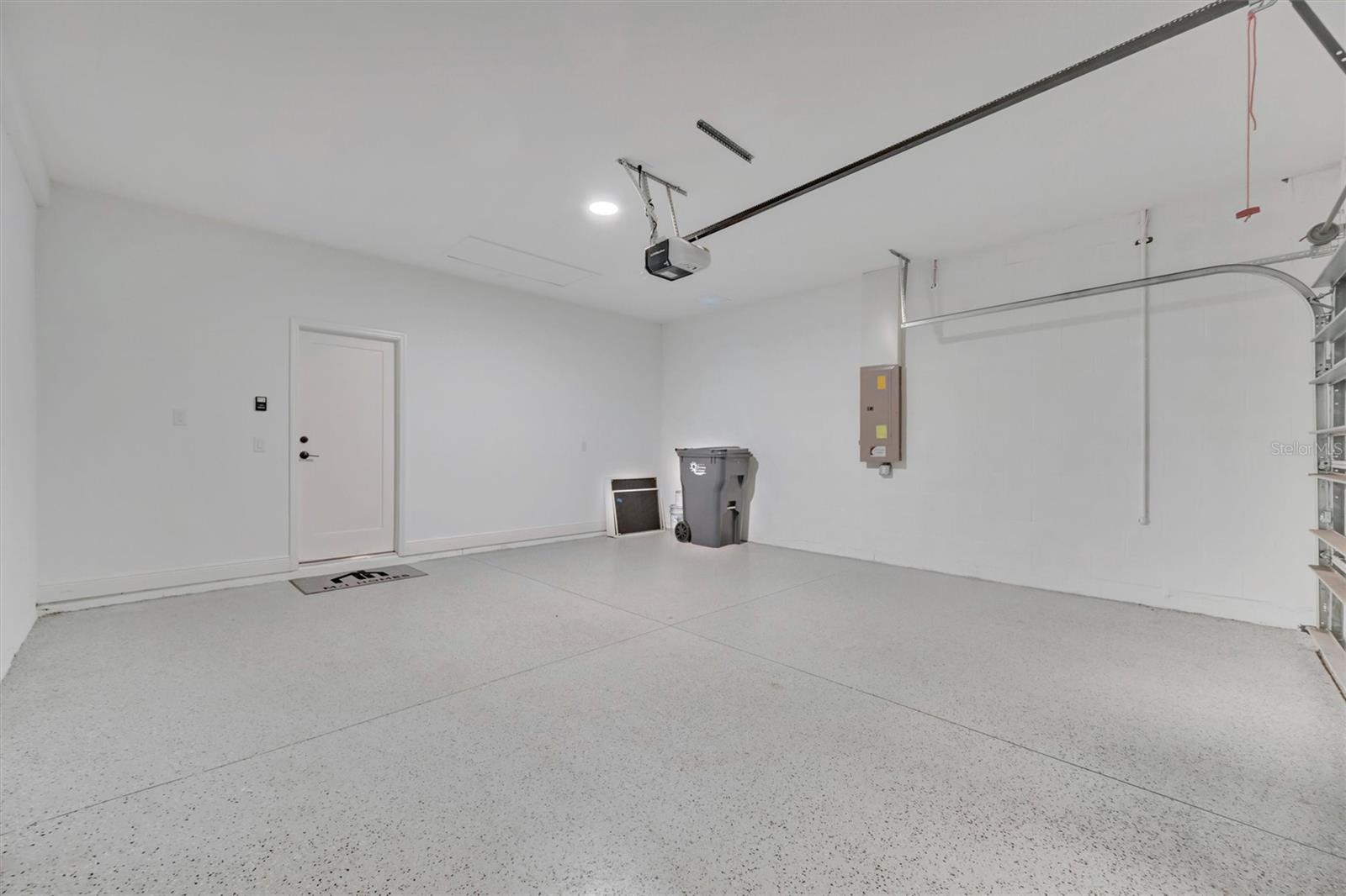 SWEETWATER AT LAKEWOOD RANCH PH I & II - Residential