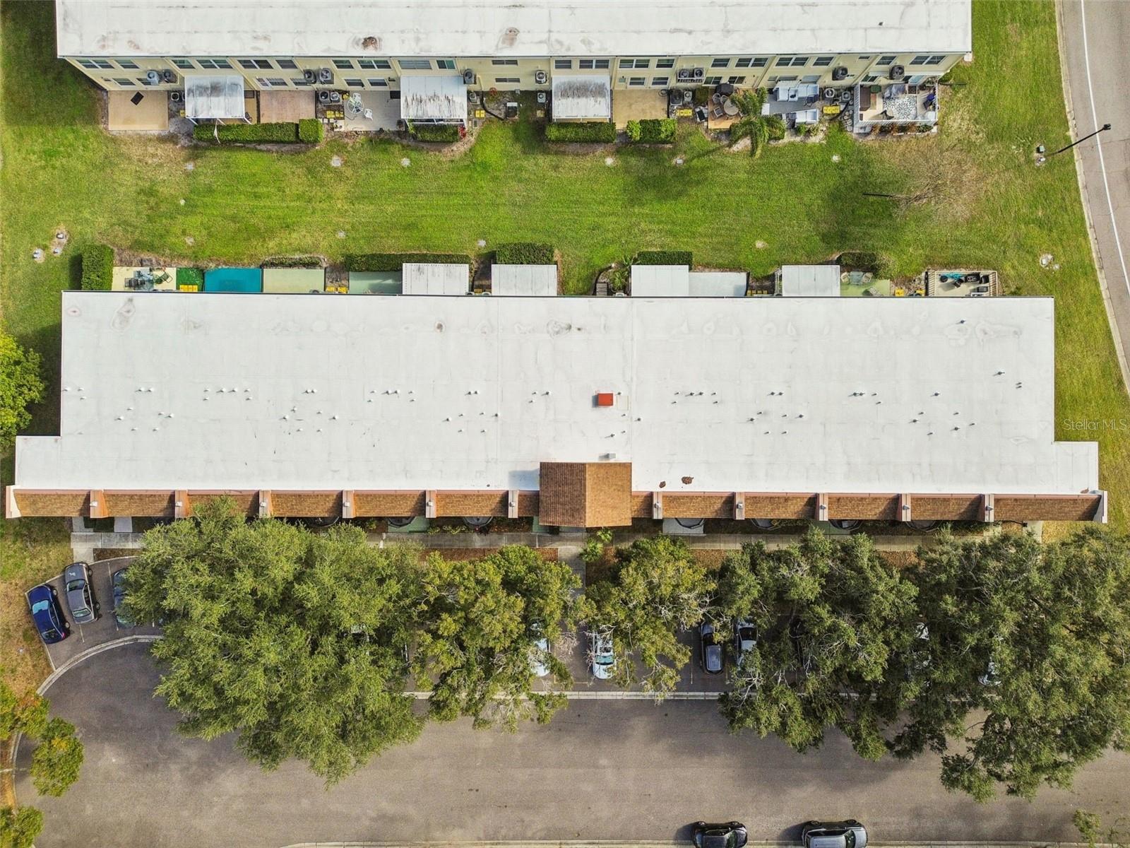 ON TOP OF THE WORLD - Residential