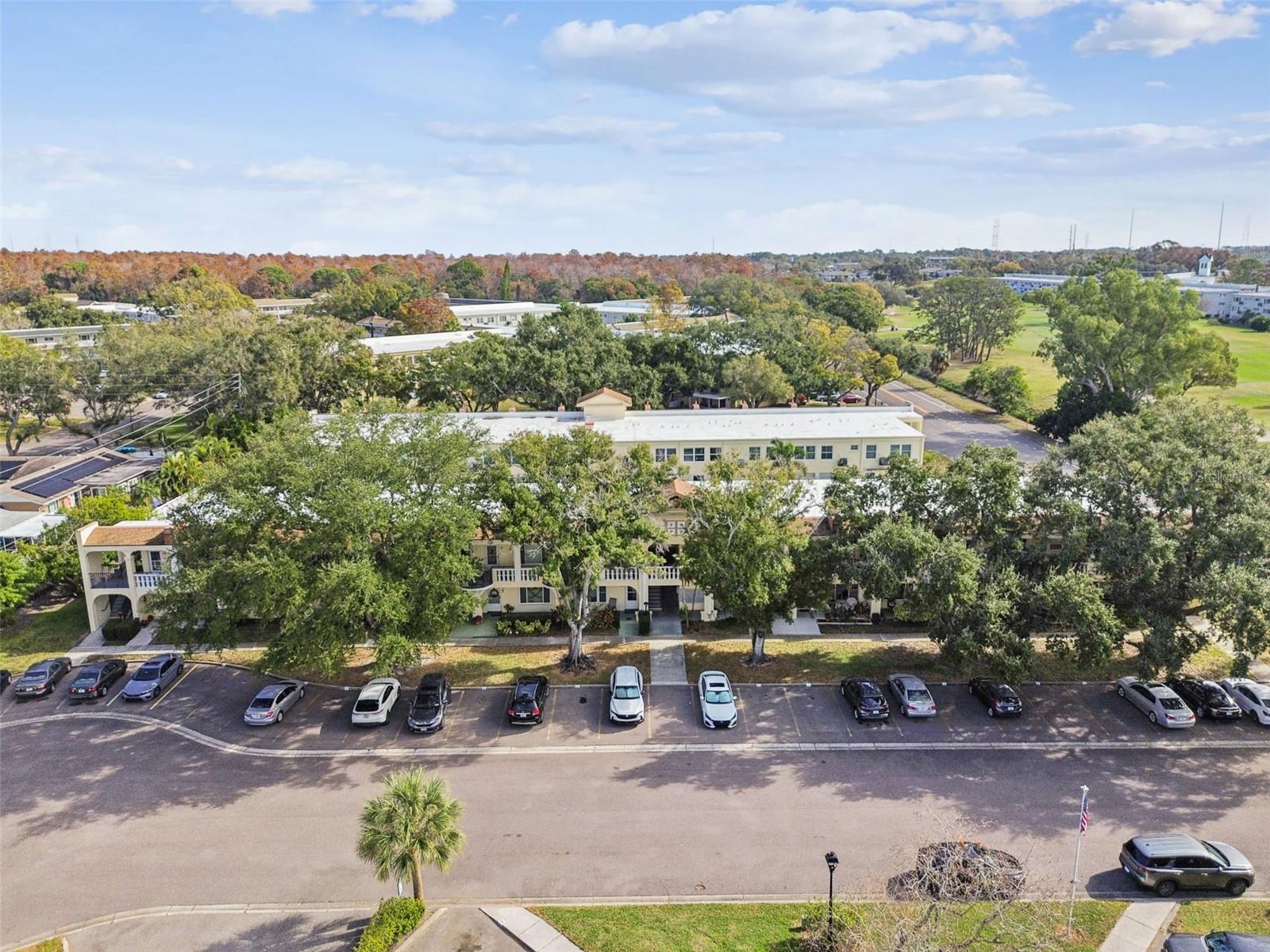 ON TOP OF THE WORLD - Residential