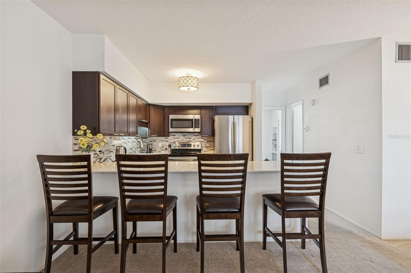 ON TOP OF THE WORLD - Residential