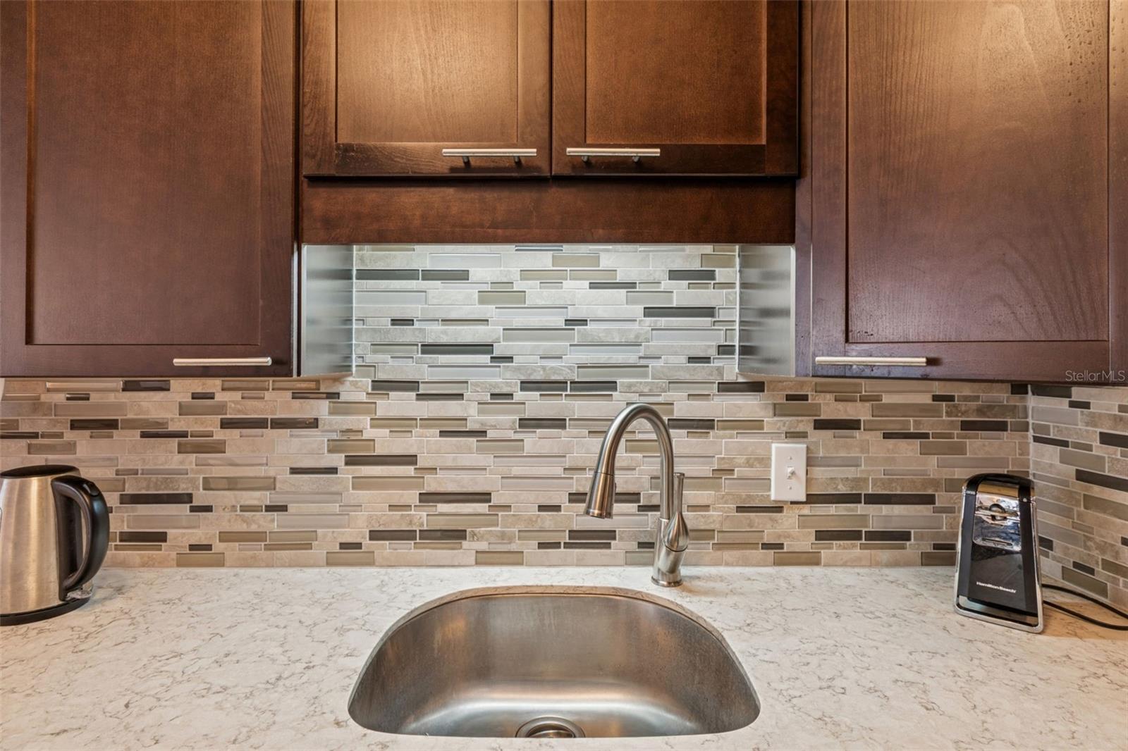 ON TOP OF THE WORLD - Residential