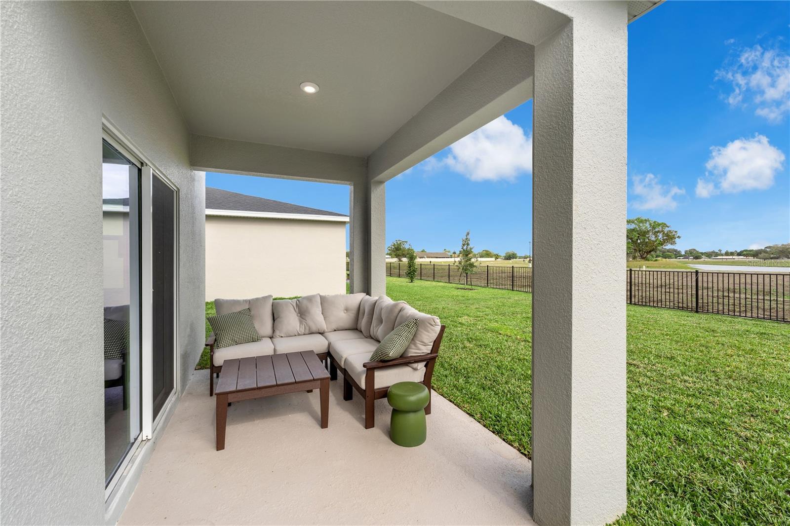 OAKFIELD TRAILS - Residential