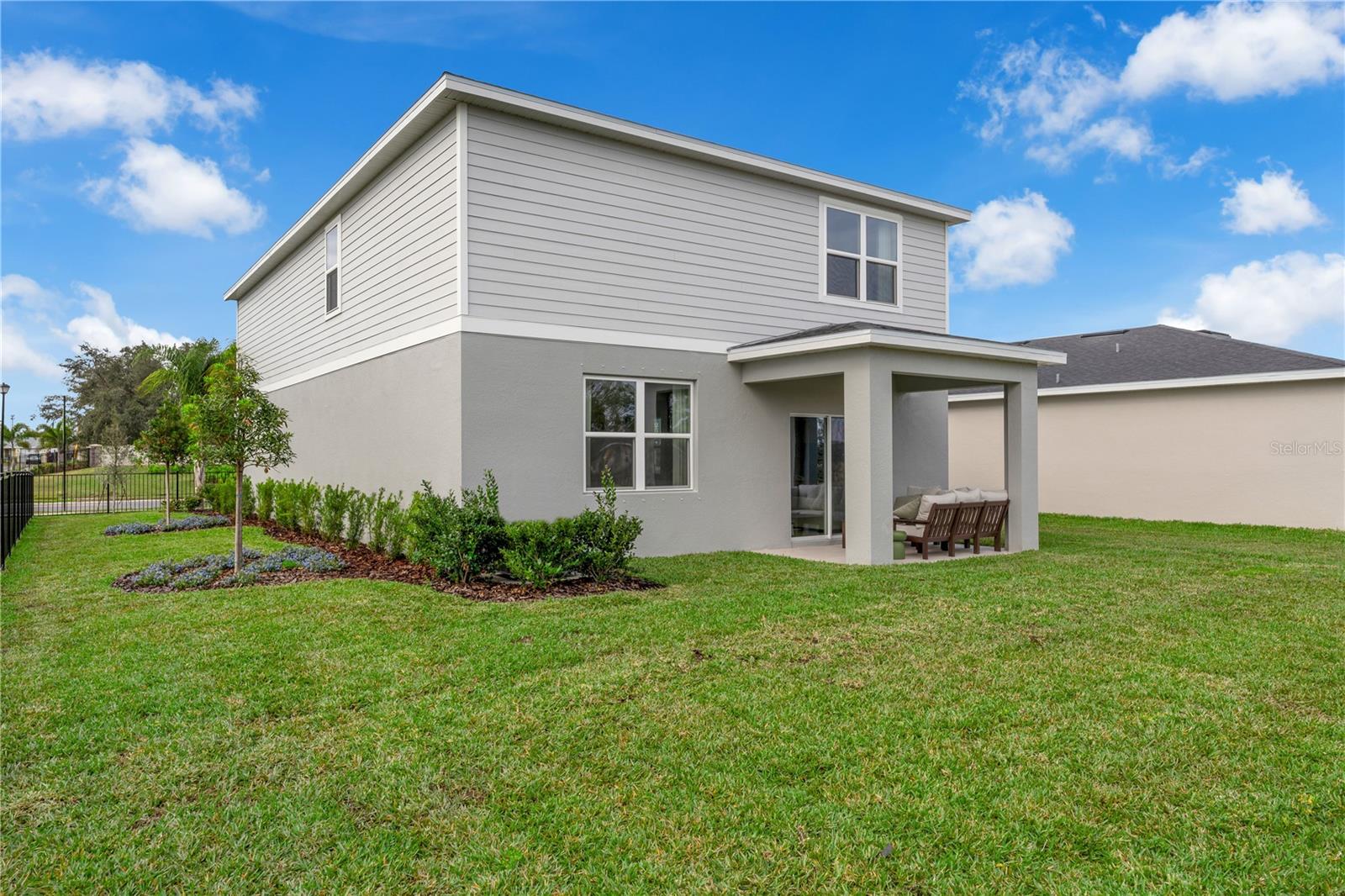 OAKFIELD TRAILS - Residential