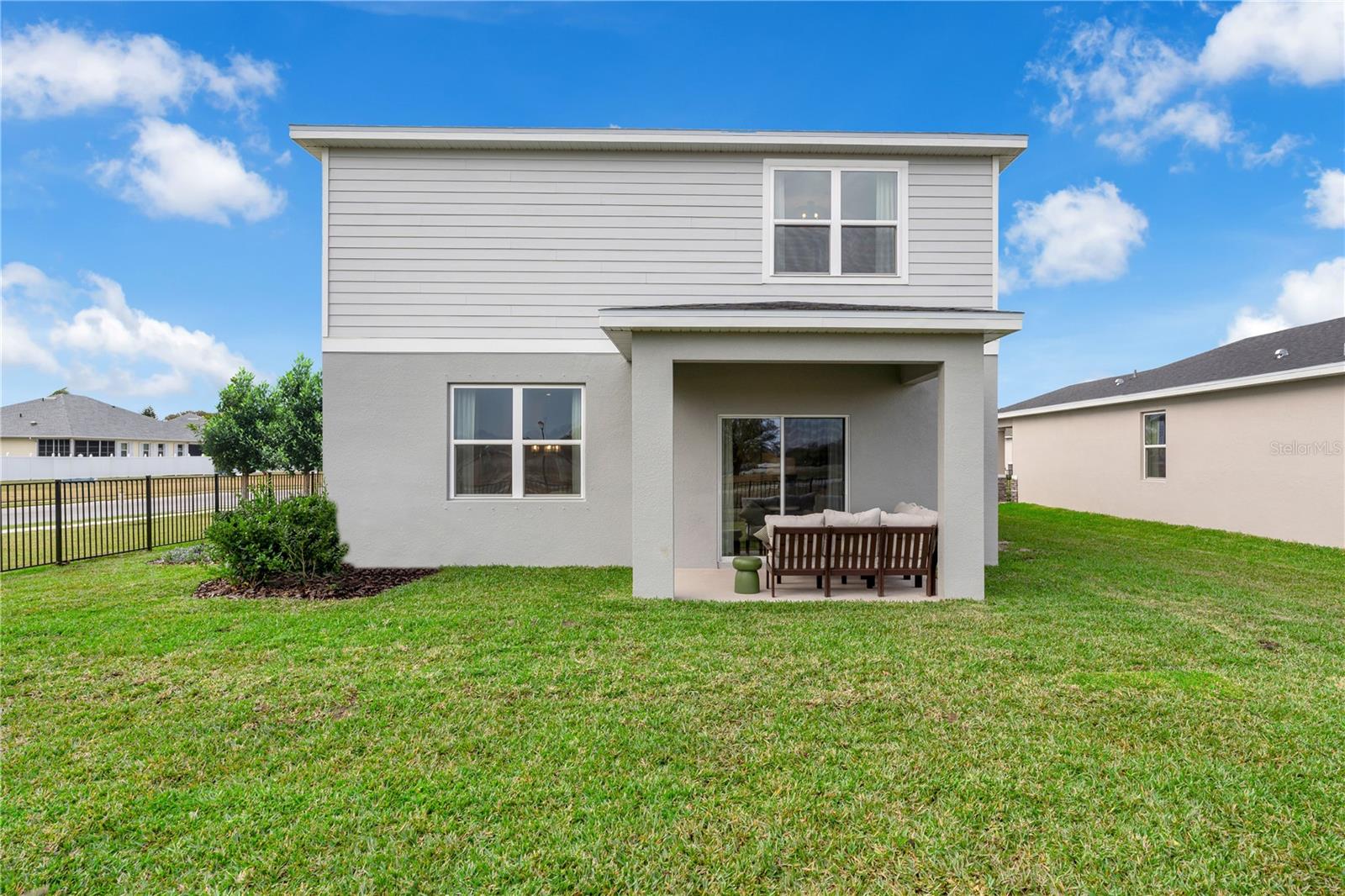 OAKFIELD TRAILS - Residential