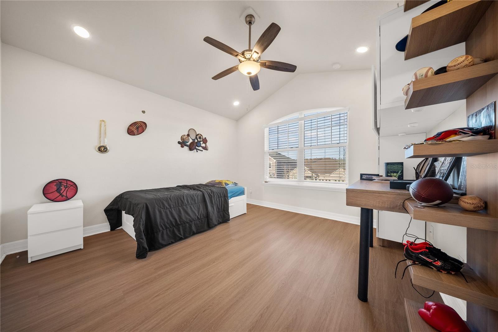 RANDAL PARK PH 5 - Residential