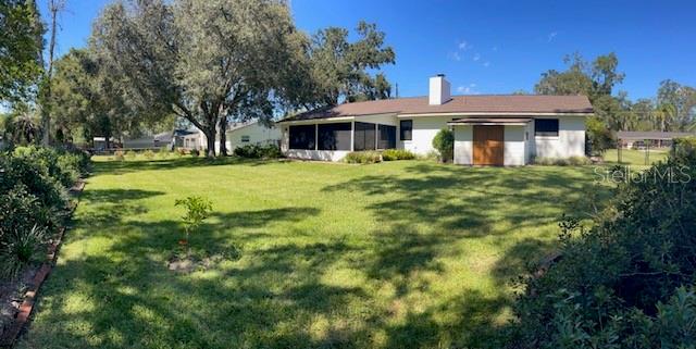 COUNTRY ESTATE - Residential