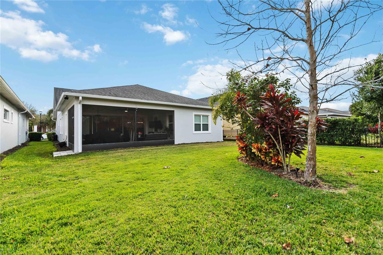 TWIN LAKES PH 1 - Residential