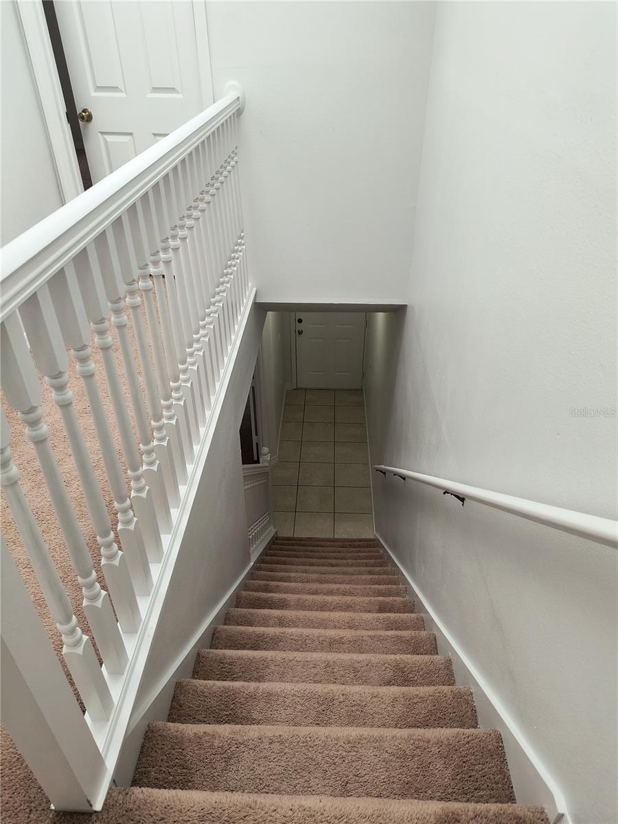 WINDSOR OAKS - Residential Lease