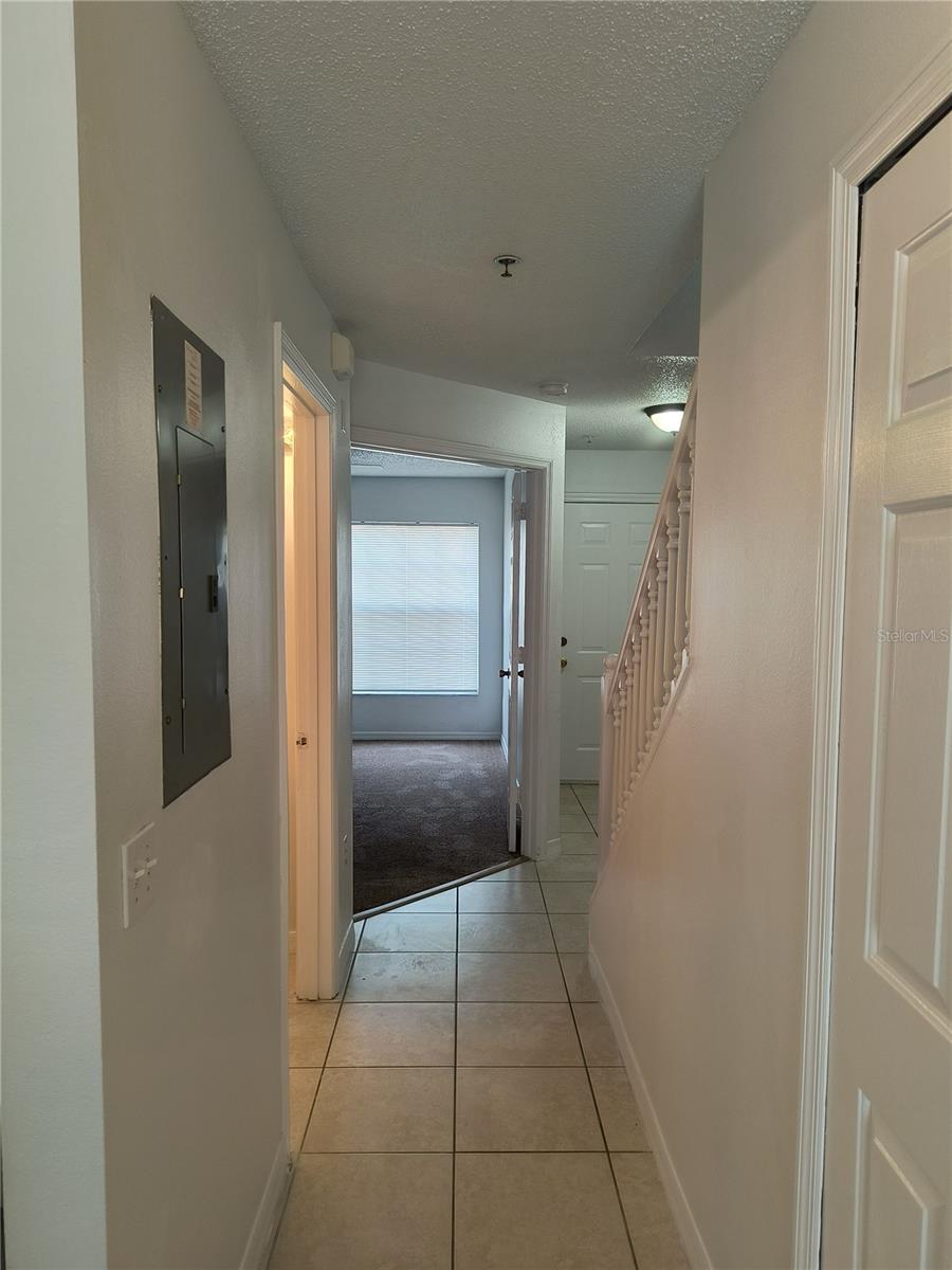 WINDSOR OAKS - Residential Lease