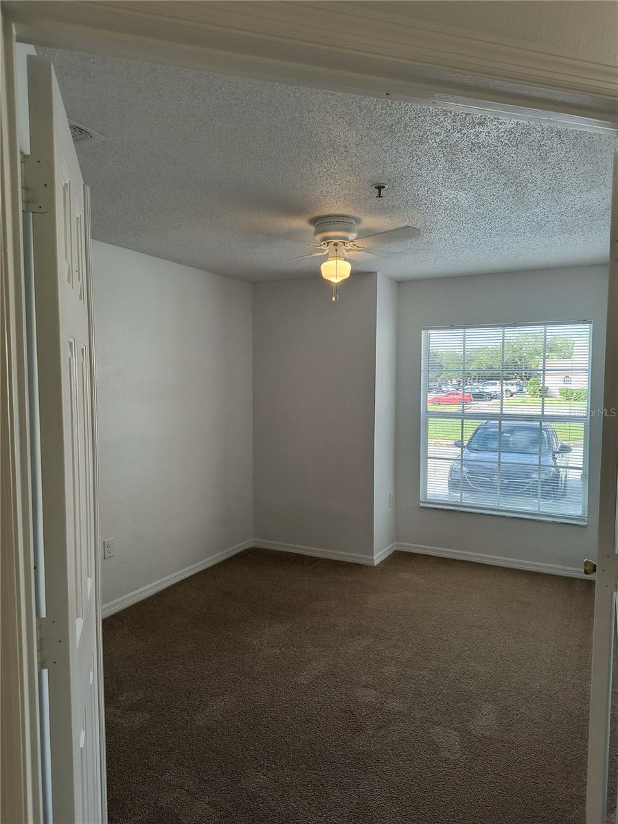 WINDSOR OAKS - Residential Lease