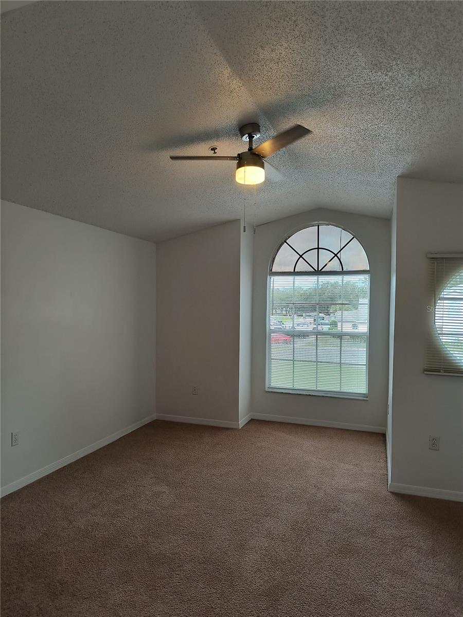 WINDSOR OAKS - Residential Lease