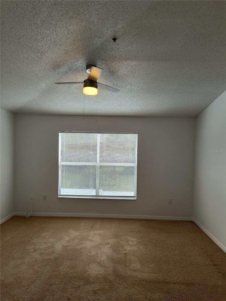 WINDSOR OAKS - Residential Lease