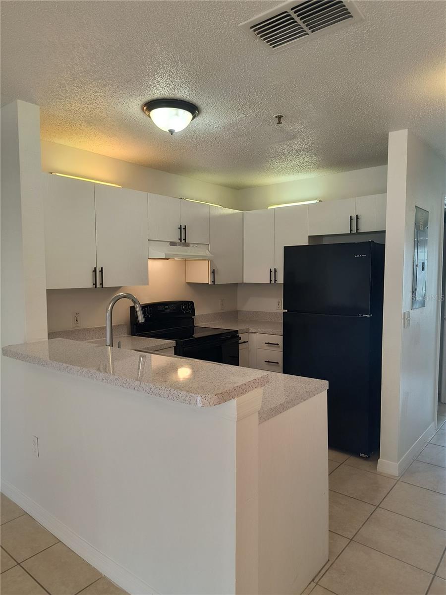 WINDSOR OAKS - Residential Lease