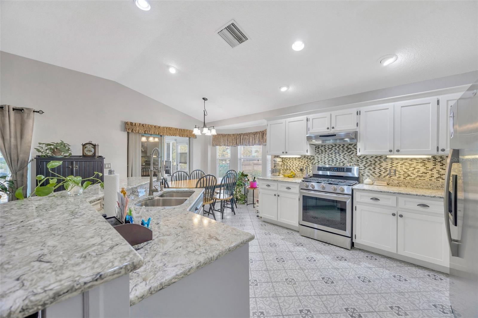 OAK GLEN - Residential Lease