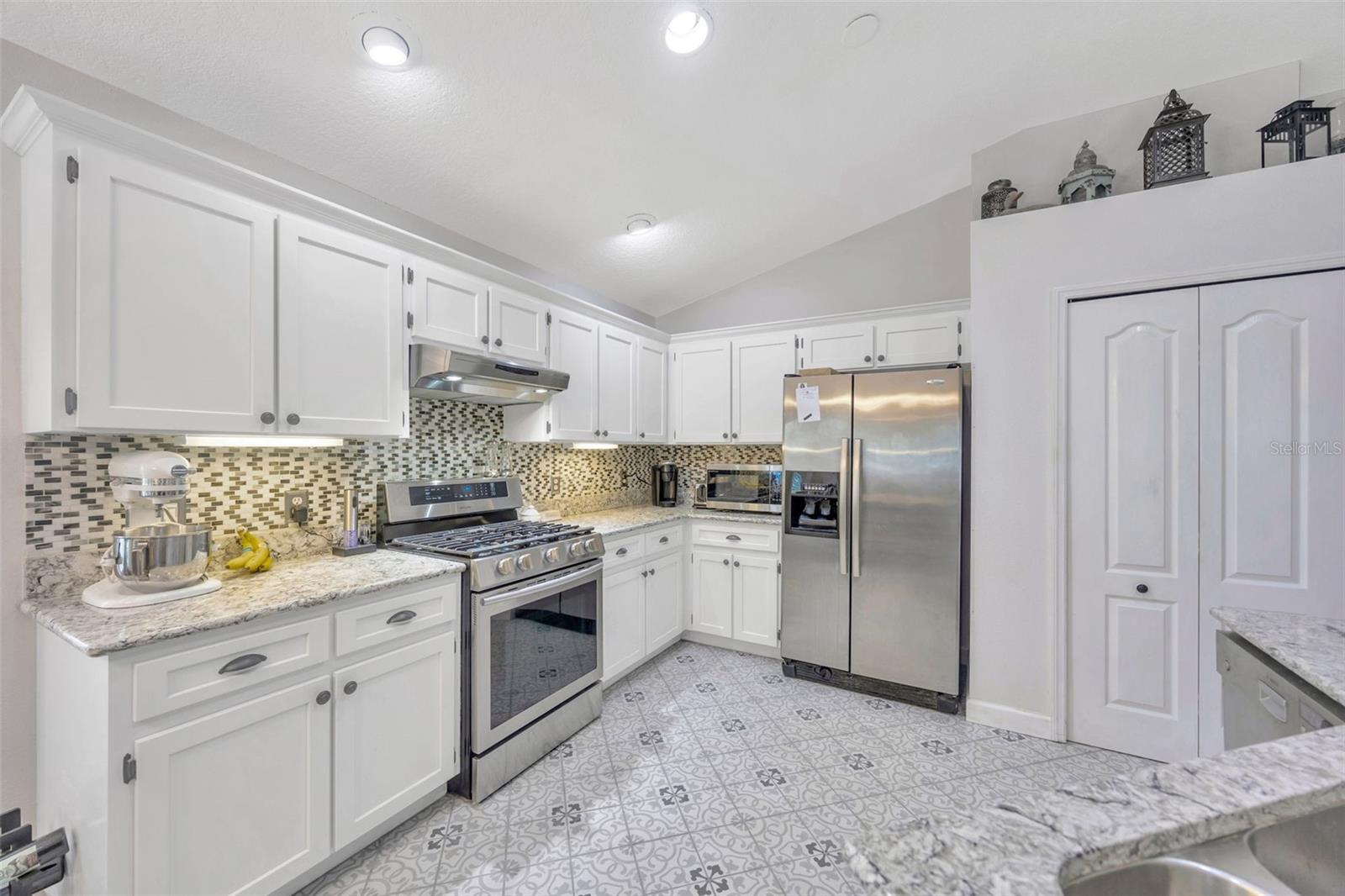 OAK GLEN - Residential Lease