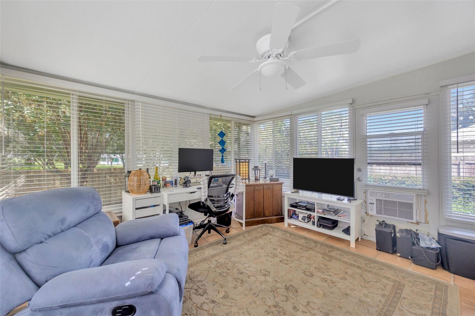 OAK GLEN - Residential Lease