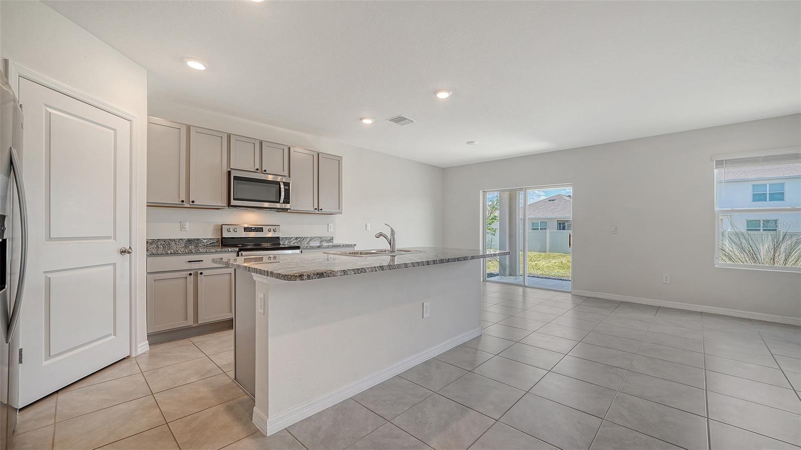 PROMENADE ESTATES PH II - Residential