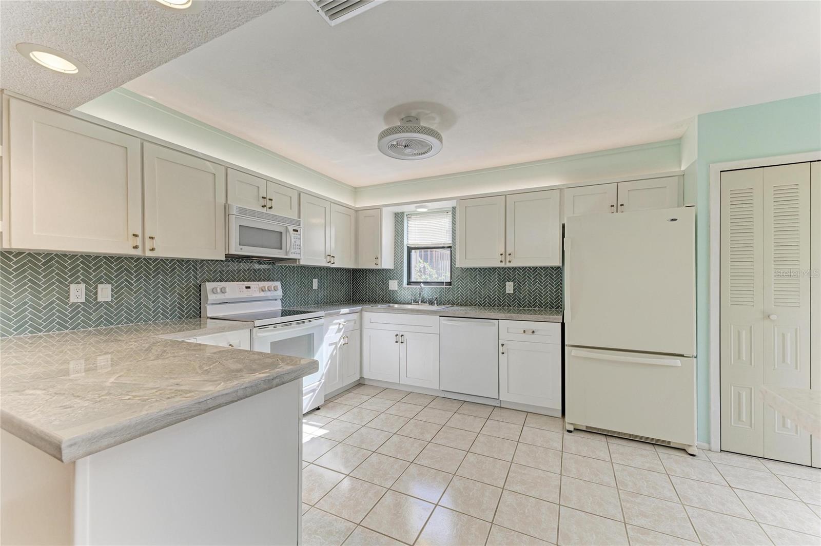 MORTON VILLAGE - Residential