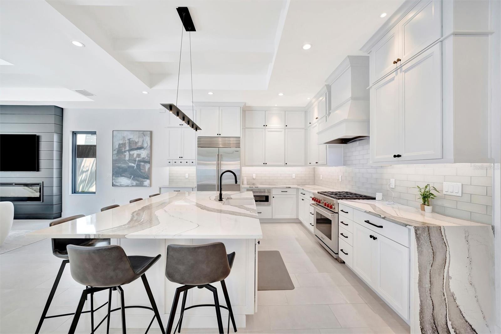 AQUA LAGOON - Residential