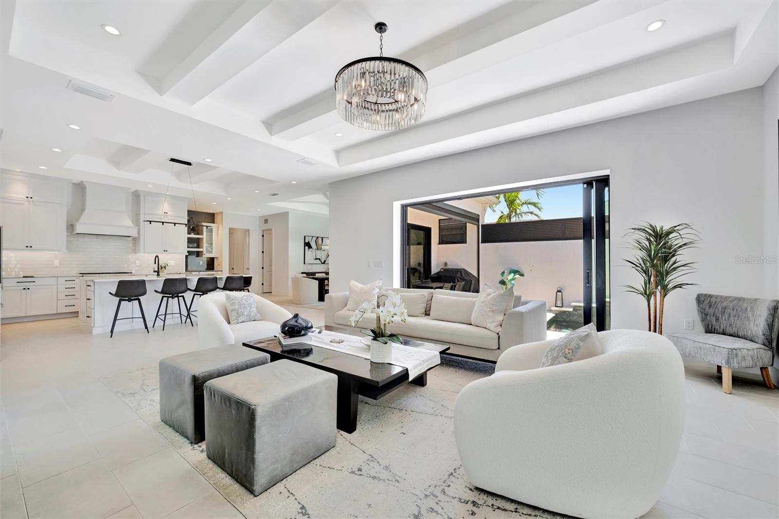 AQUA LAGOON - Residential