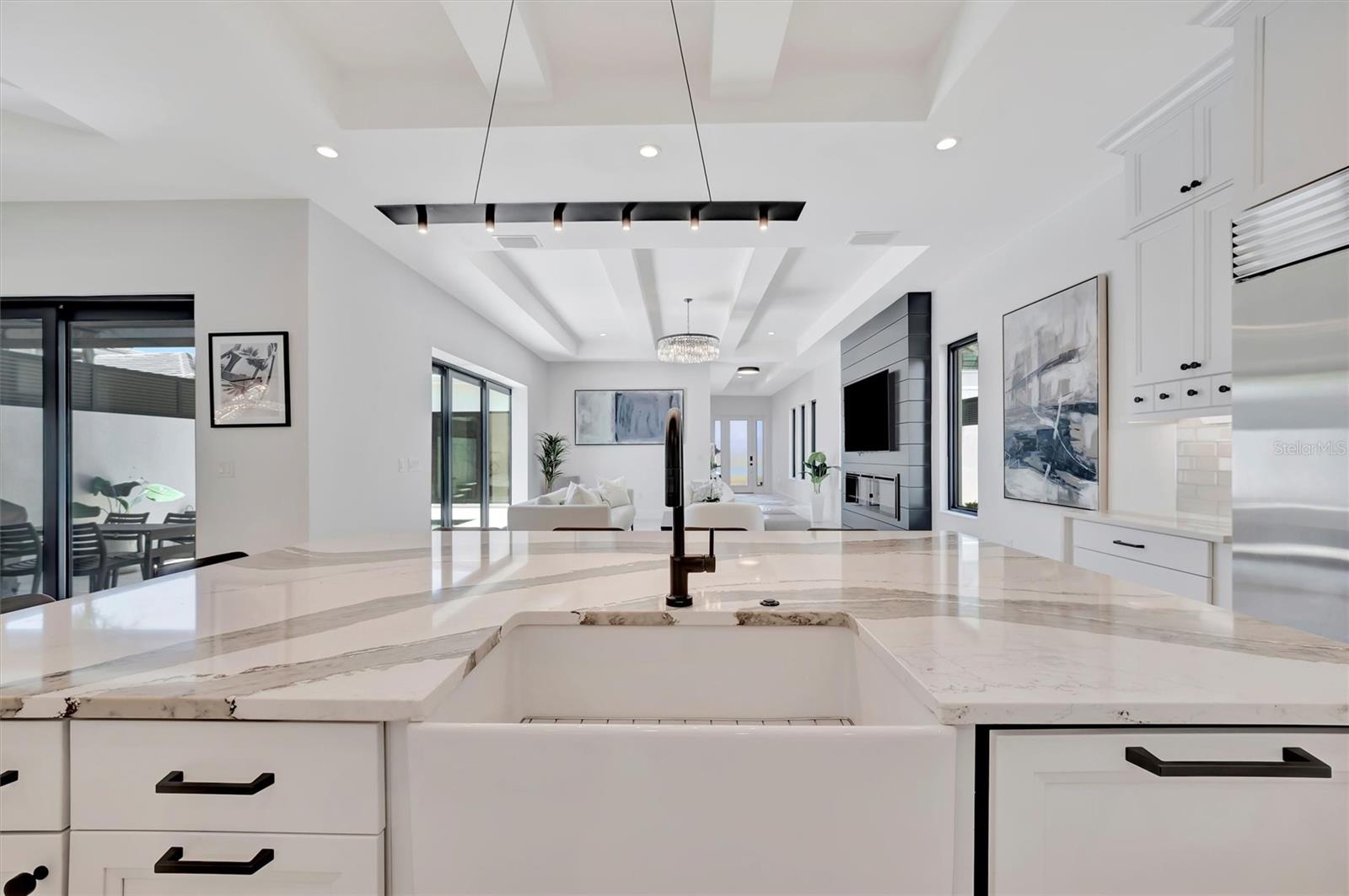 AQUA LAGOON - Residential