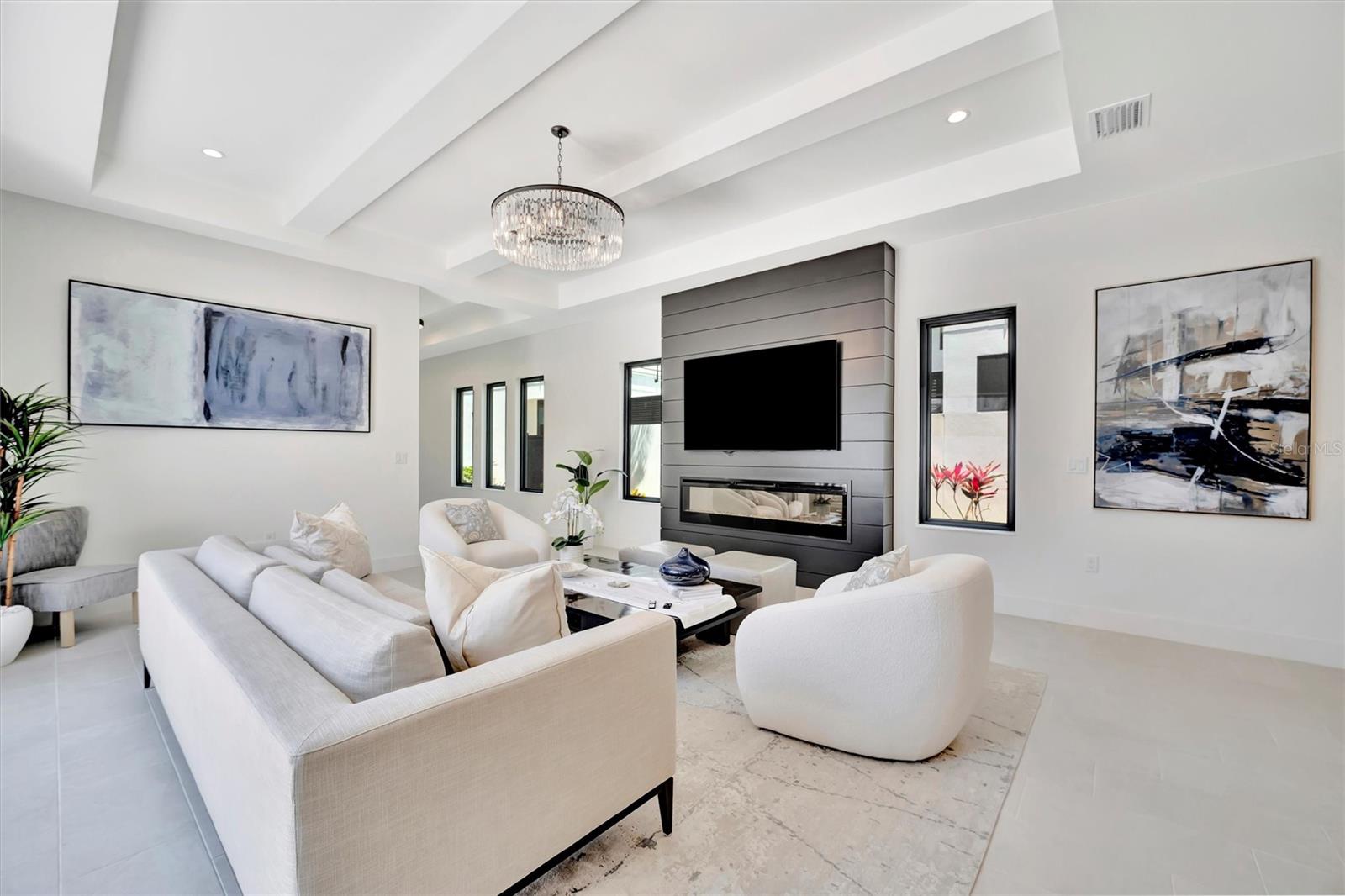 AQUA LAGOON - Residential