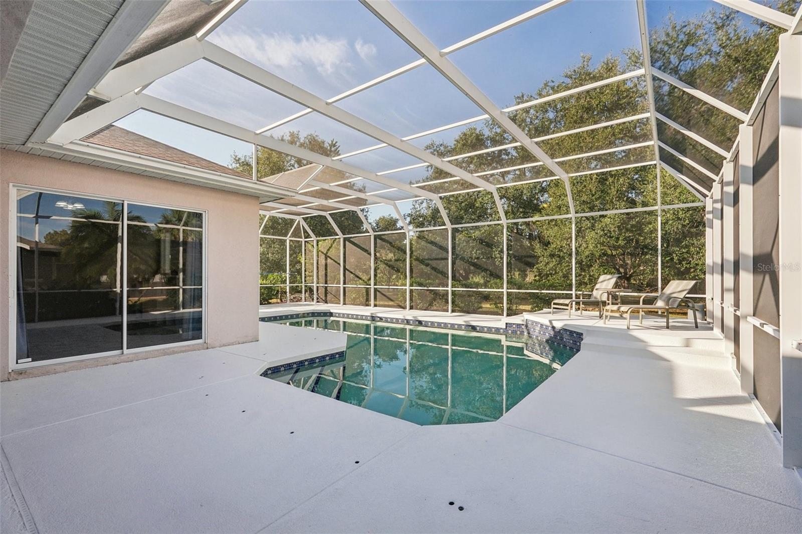 COUNTRY CREEK - Residential