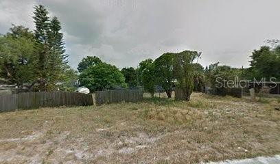 This cleared and ready-to-build lot in Cocoa is a prime opportunity for investors or first-time homebuyers. Approved for manufactured homes, this lot requires no additional clearing—just bring your plans and start building. Located in a growing area with strong rental and resale potential, this is a great investment whether you're looking to build your dream home or expand your portfolio.
Don't miss out on this turnkey opportunity—utilities nearby and zoning ready!