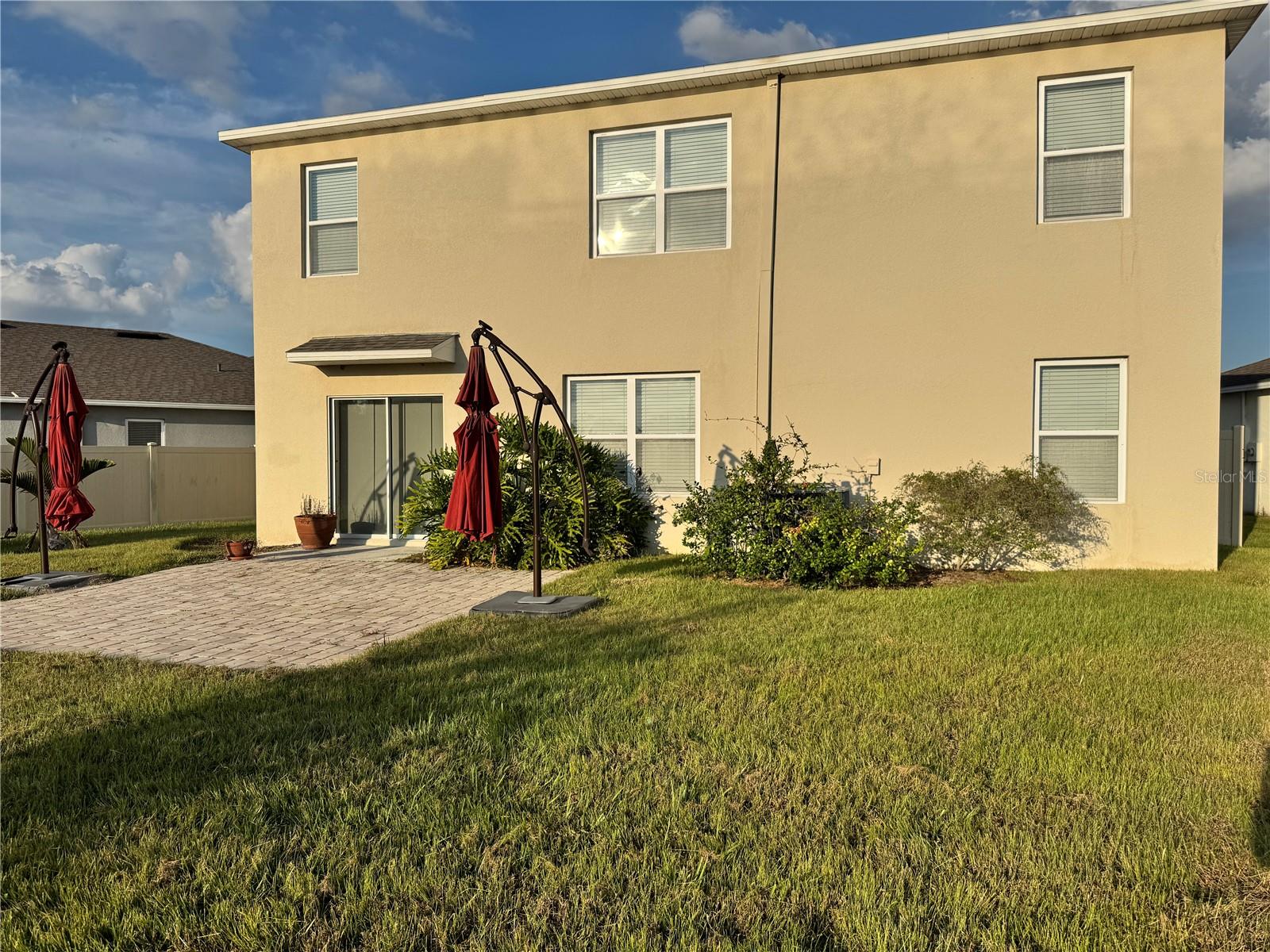 RIVERSTONE PH 2 - Residential Lease