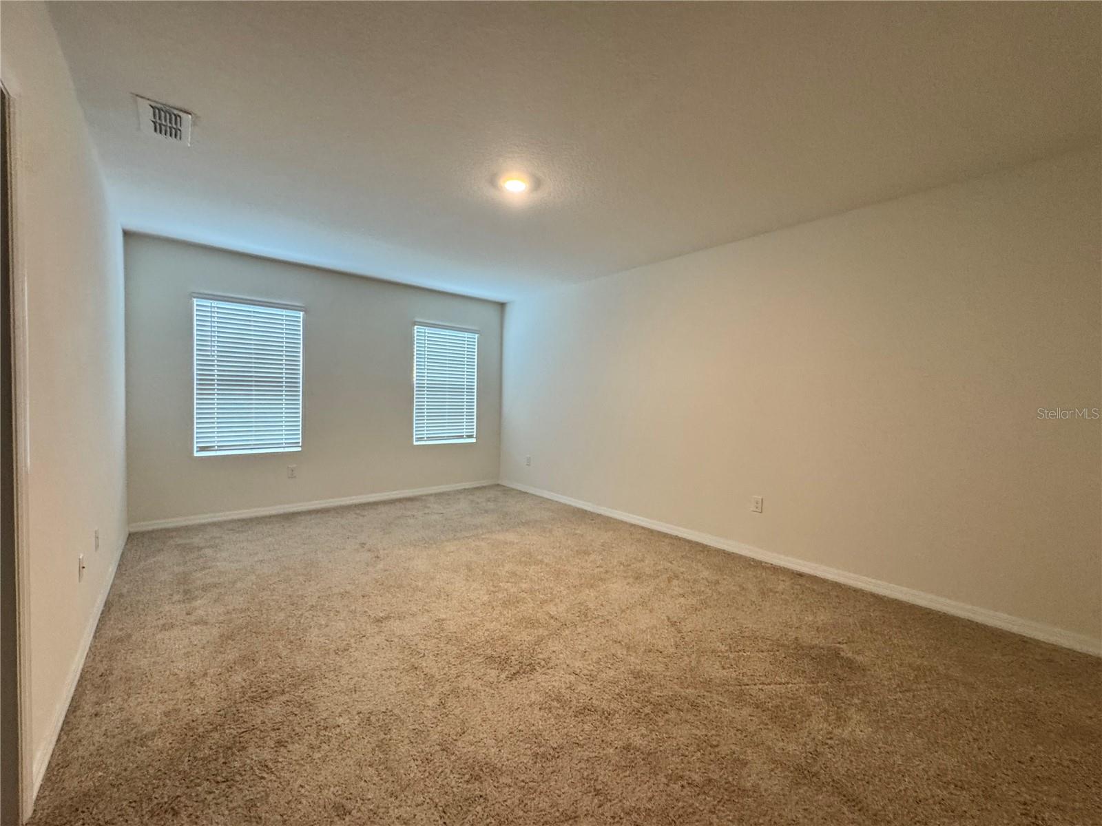 RIVERSTONE PH 2 - Residential Lease