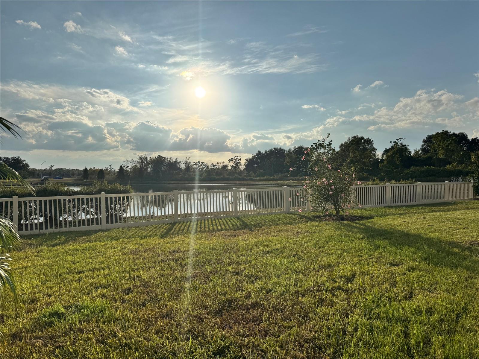 RIVERSTONE PH 2 - Residential Lease