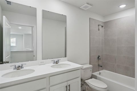 Tiny photo for 4295 Darby Court, Eustis, FL 32736 (MLS # W7889984)