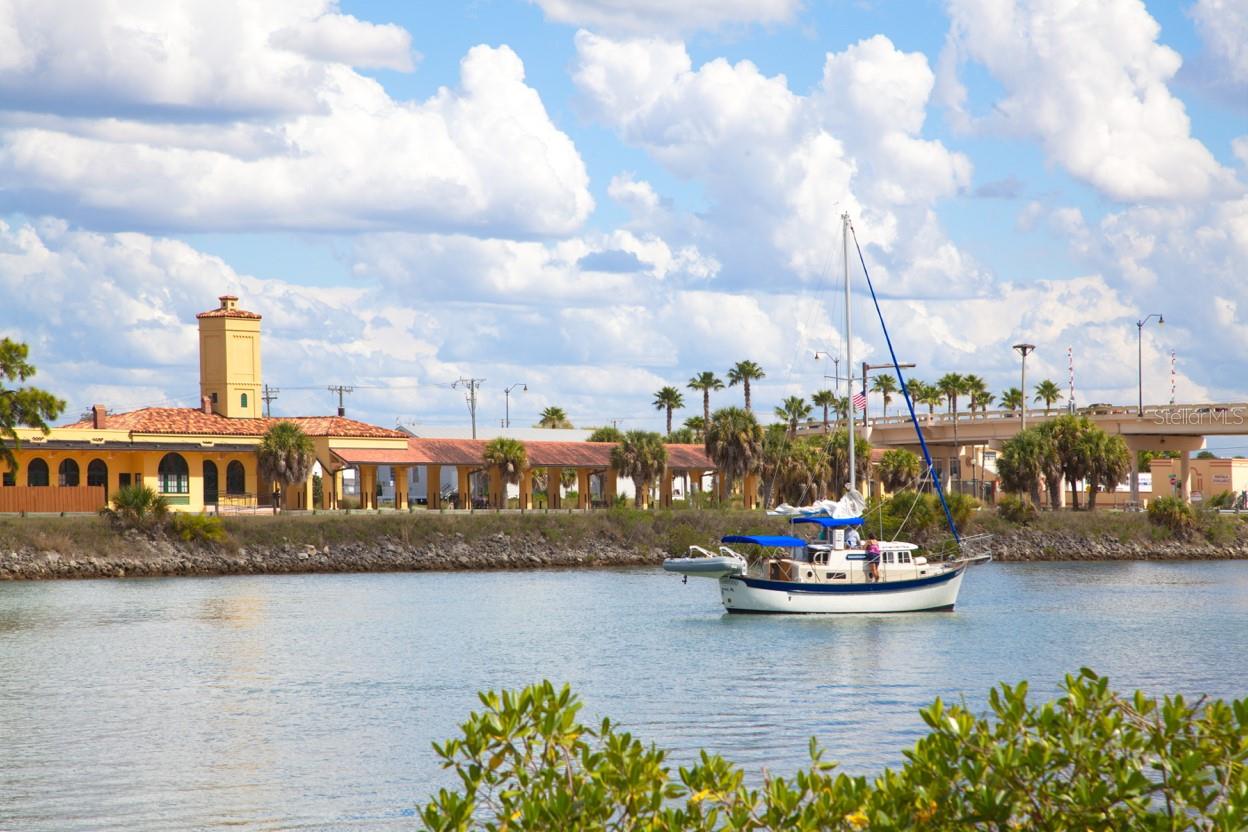 ORLEANS THE - Residential