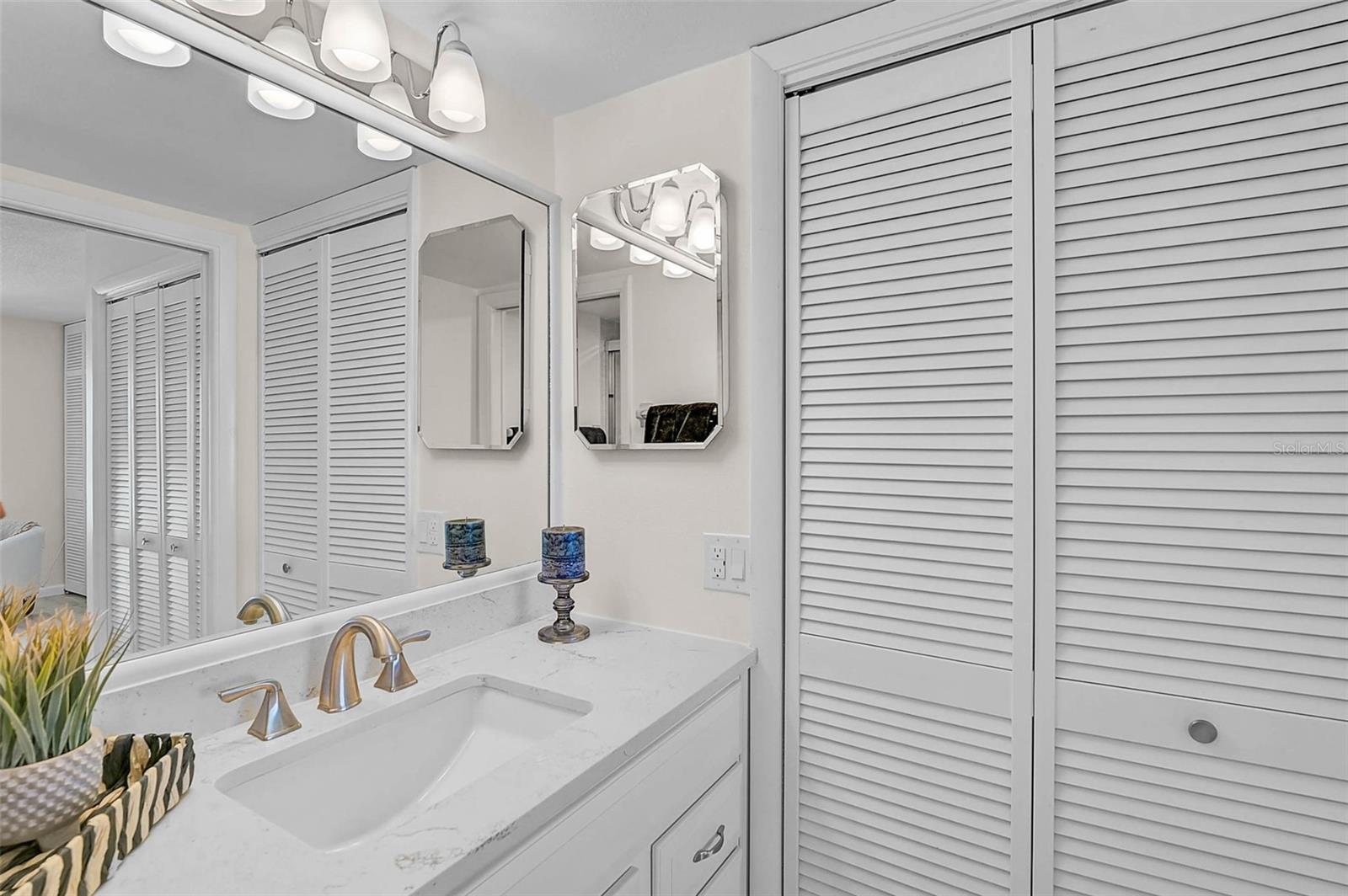 ORLEANS THE - Residential