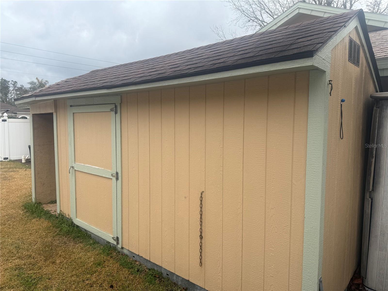 PINE LAKES - Residential