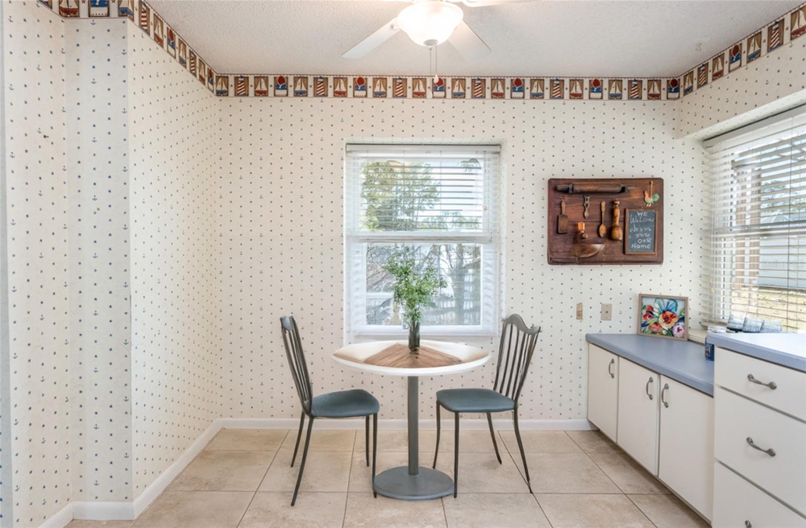 PINE LAKES - Residential