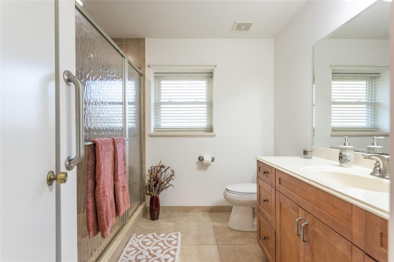 PINE LAKES - Residential